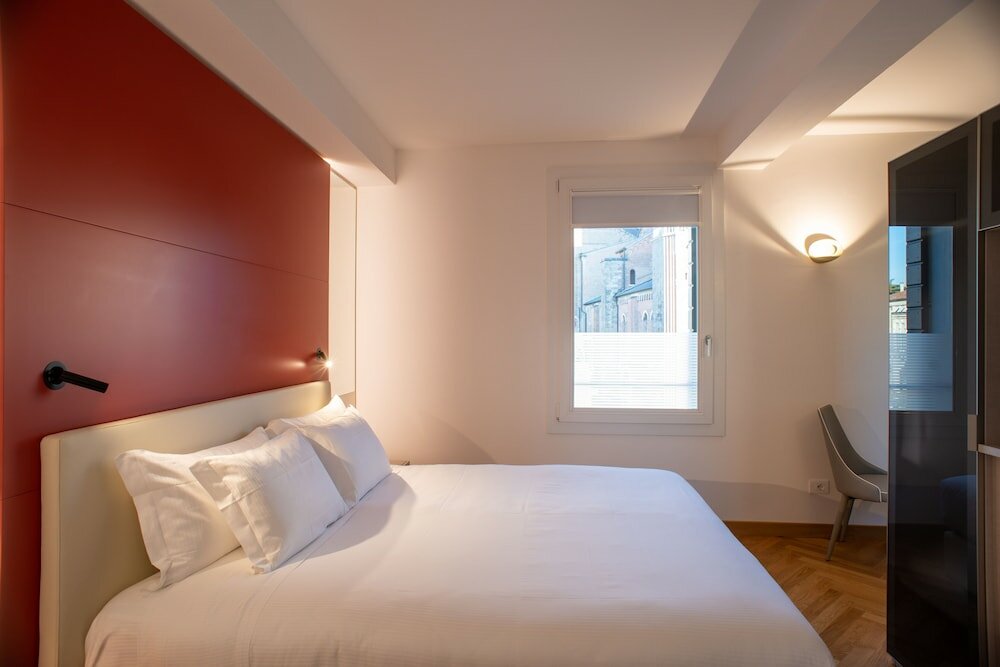 Фото Padova Suites C20