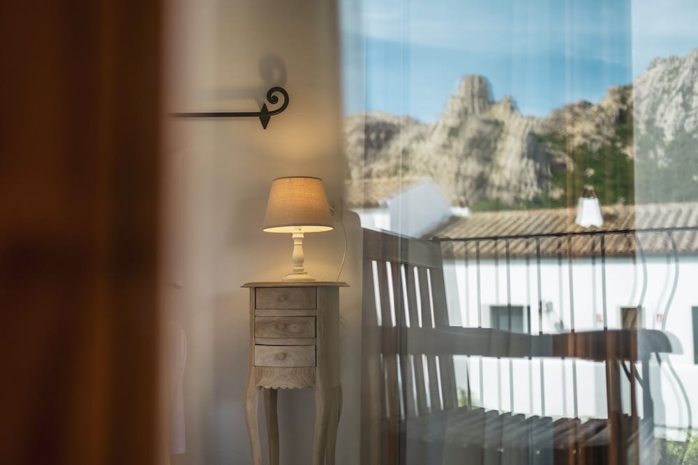 Фото Hotel Borgo Antico San Pantaleo