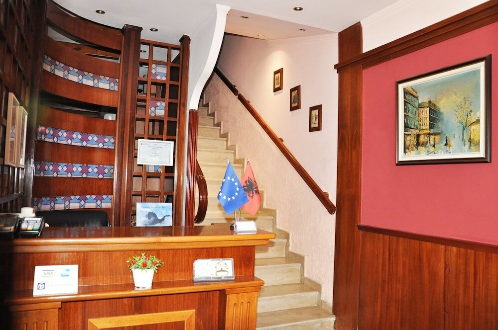 Фото Hotel Lugano Tirana