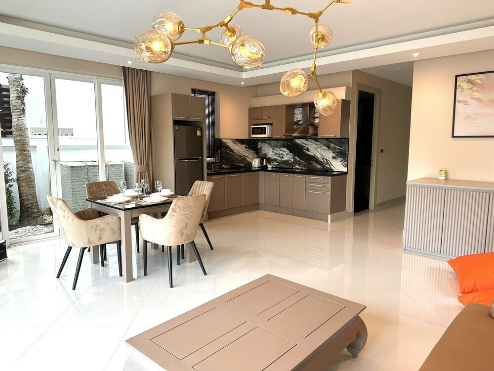 Фото Palm Oasis Pool Villa by Pattaya Holiday