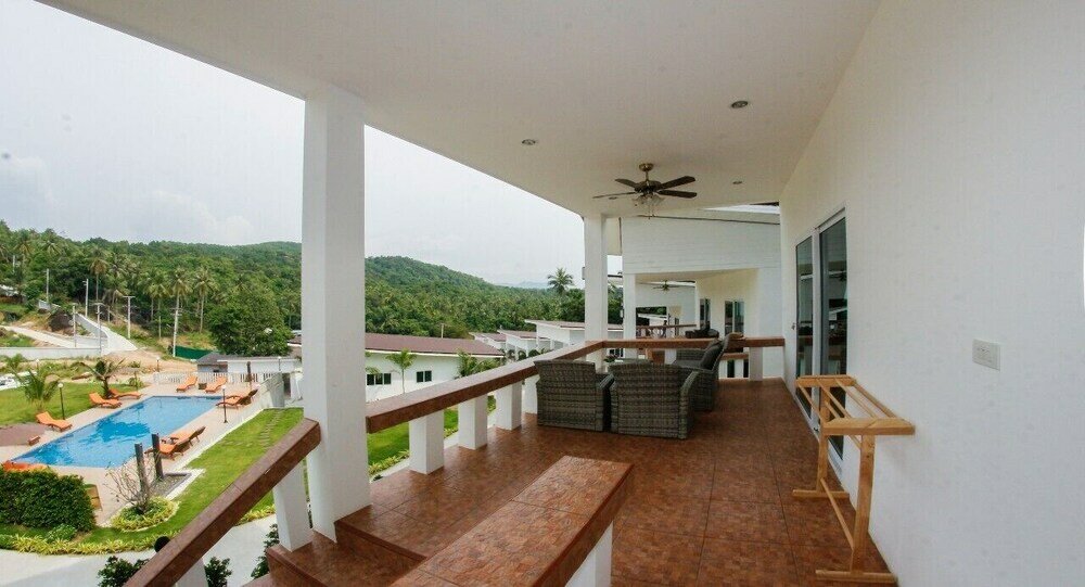 Фото Naiwok Hills