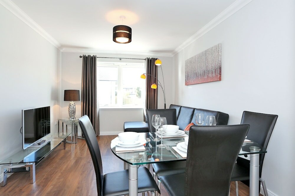 Фото Stylish two Bedroom Apartment in Inverurie, Scotland