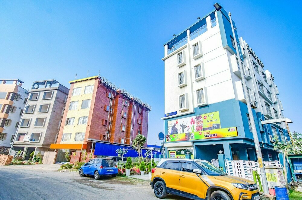 Hotel Silverkey Executive Stays 36128 Akankha, Calcutta, photo