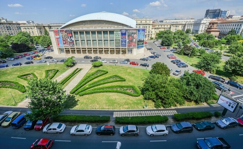 Гостиница Superb Studio Cismigiu Gardens - Private Heating - Free Wifi - Panoramic View в Бухаресте