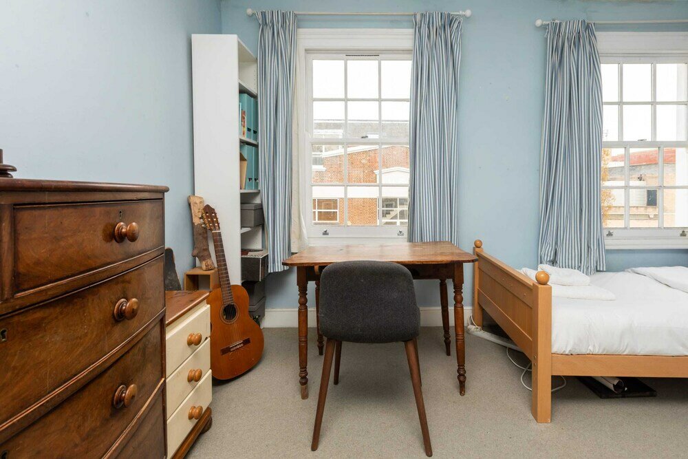 Фото Charming 2bd Georgian Town House - Camden Town