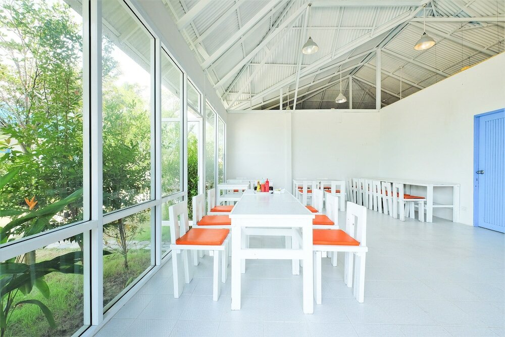 Фото March Samui