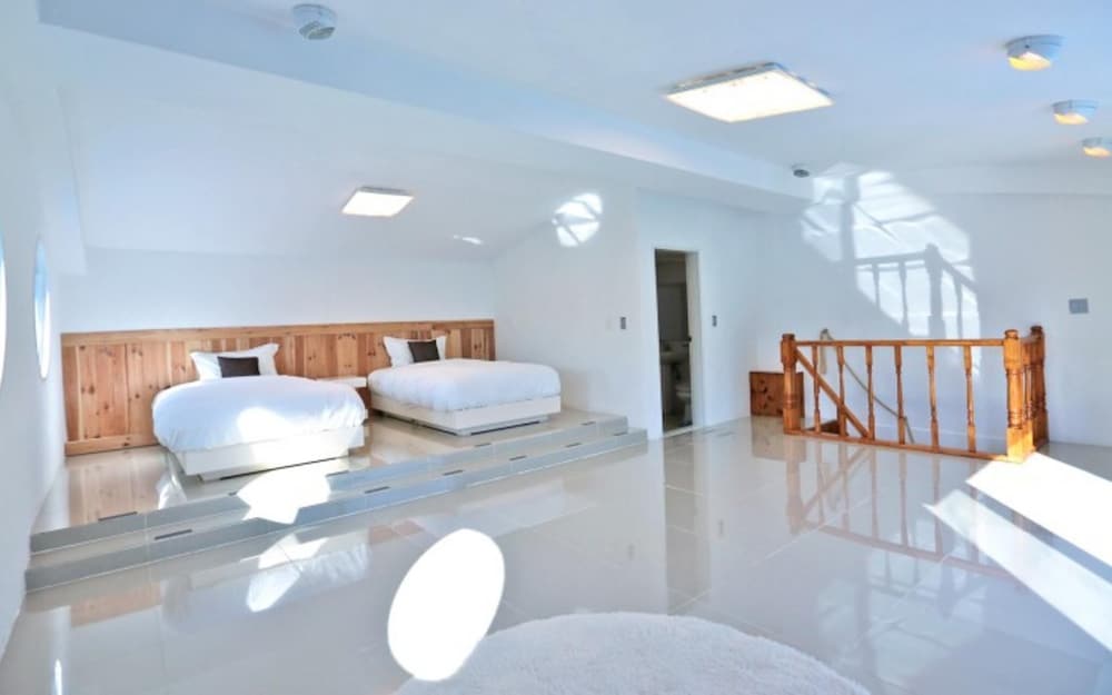 Фото Yangyang Lodes Pool Villa