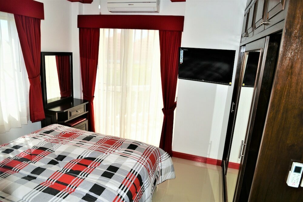 Hotel Luxury 1 bed Corner Condo, Pattaya, photo