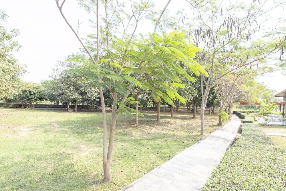 Фото Oyo 75359 Thaiburi Thara Resort