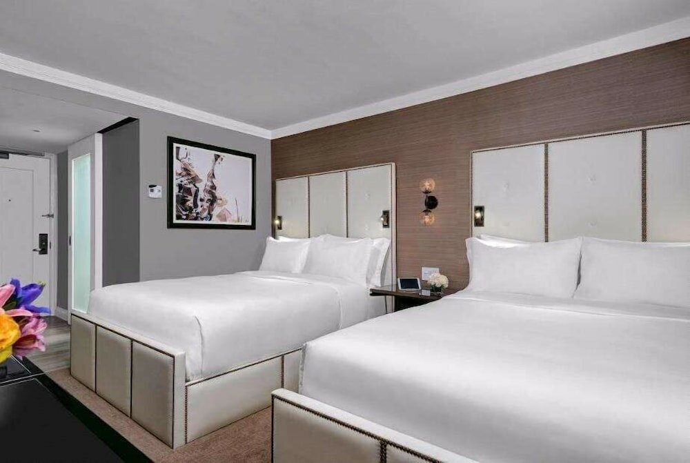 Фото The Manhattan at Times Square Hotel