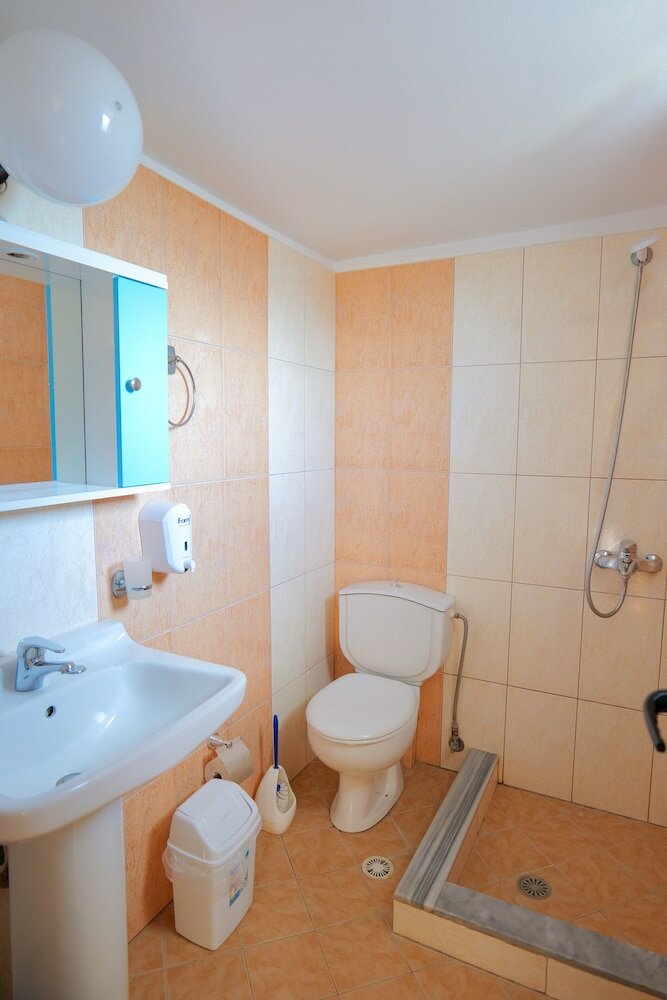 Фото Hotel Driloni