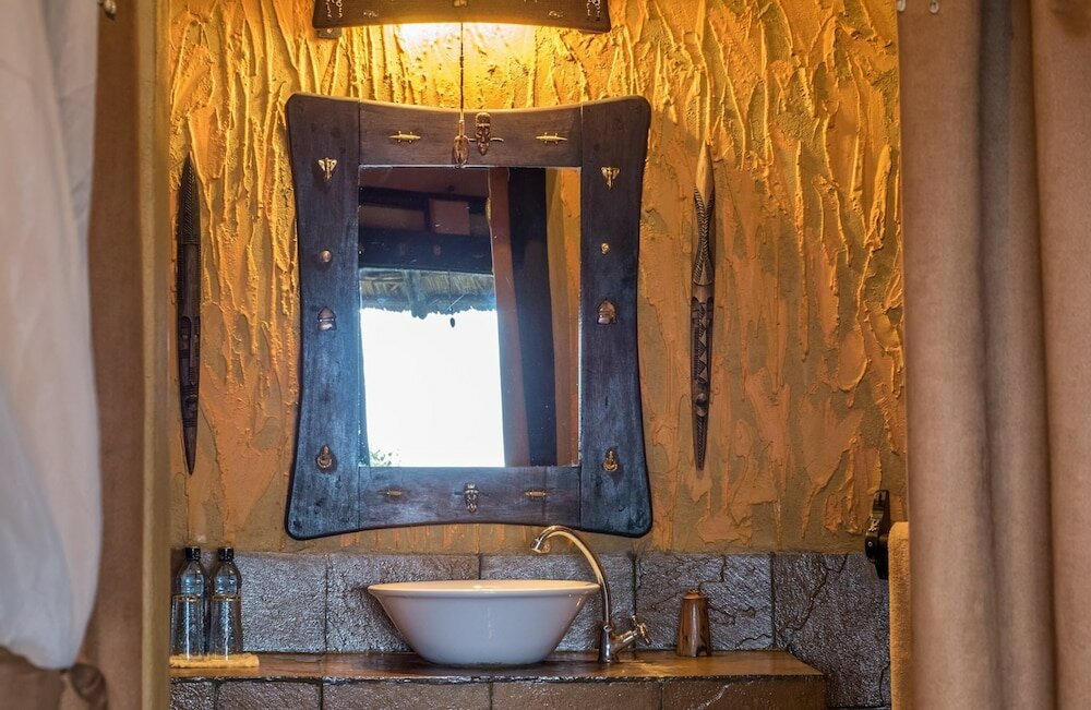 Фото Rhino Watch safari Lodge