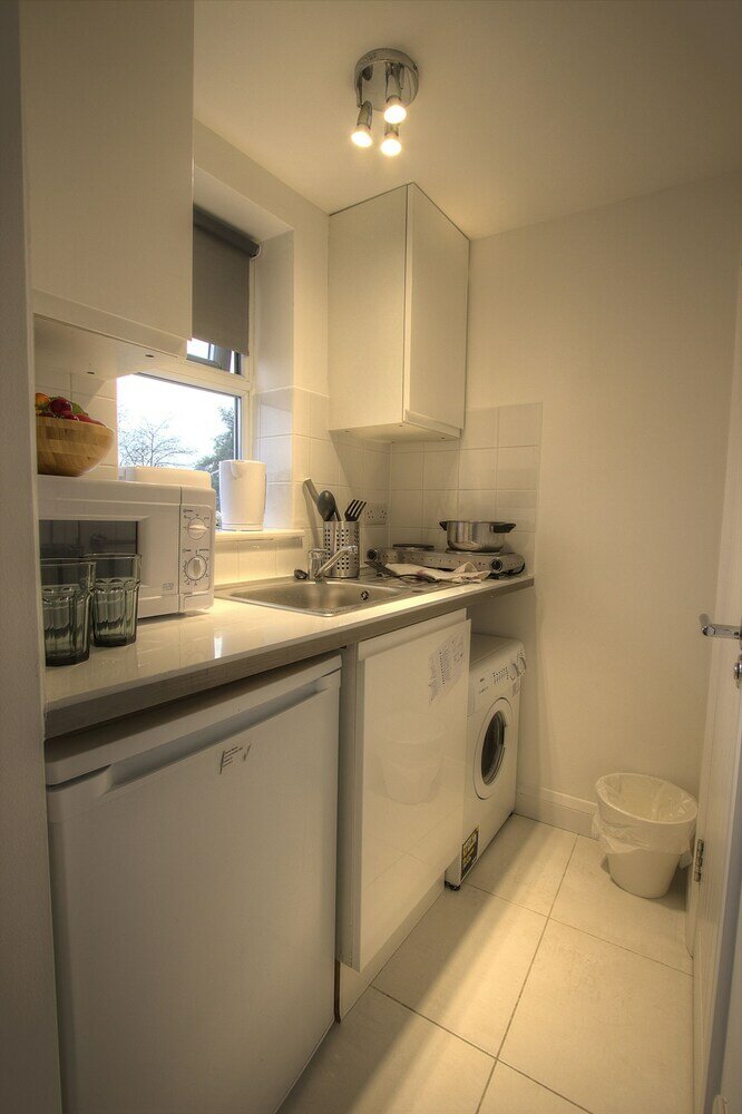 Фото R2 Medium Studio