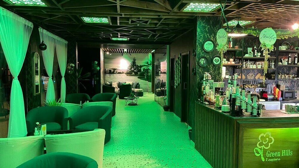 Фото Green Hills Hotel