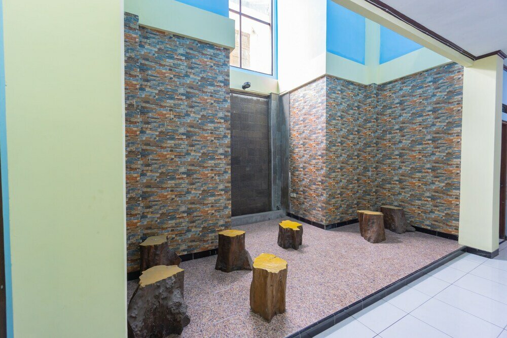 Фото Oyo 1801 Wisma Griya Indah Lestari