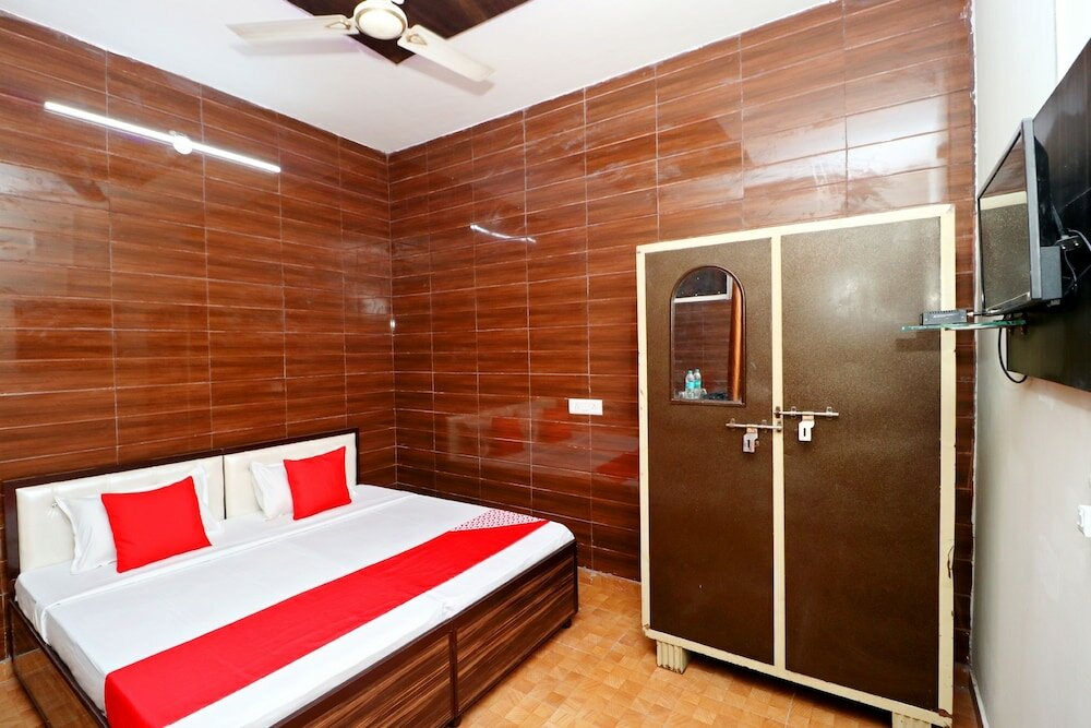 Фото Oyo 37097 Raj Apartments