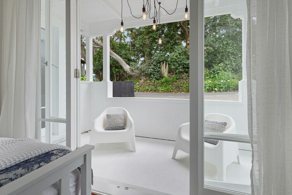 Фото Grey Lynn - Grandeur - Cafe Lifestyle