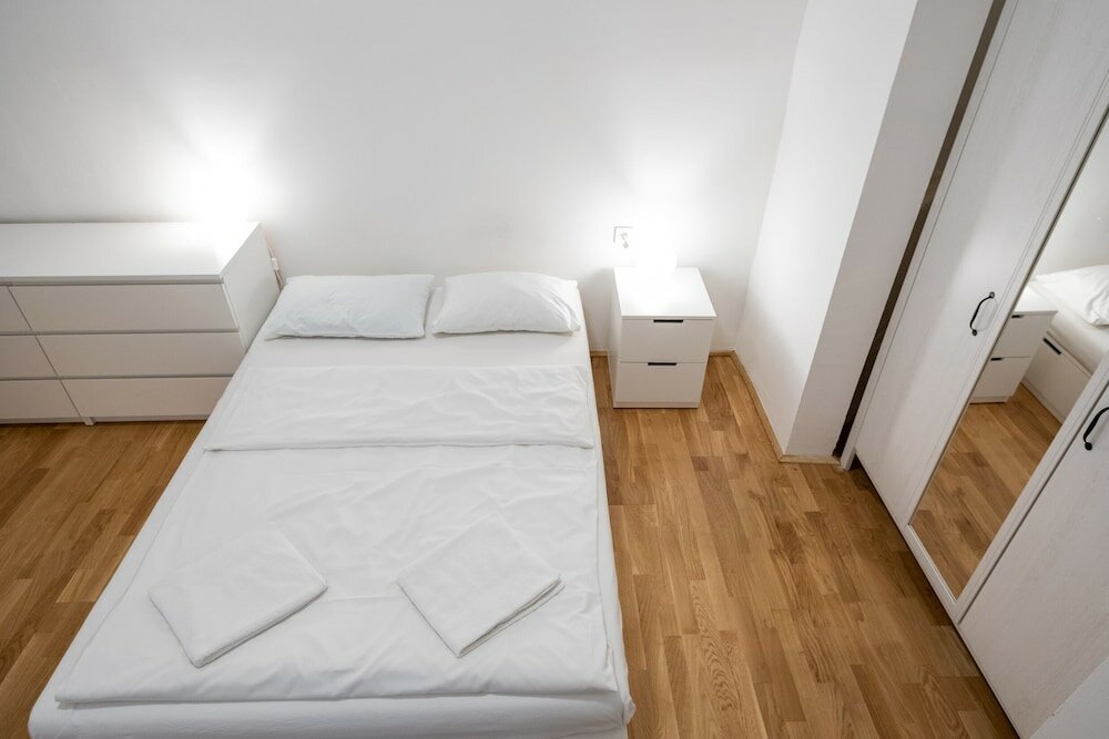 Фото Lie On Me Lazy Simon