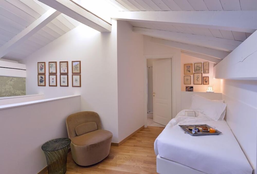 Фото Phi Hotel Bologna