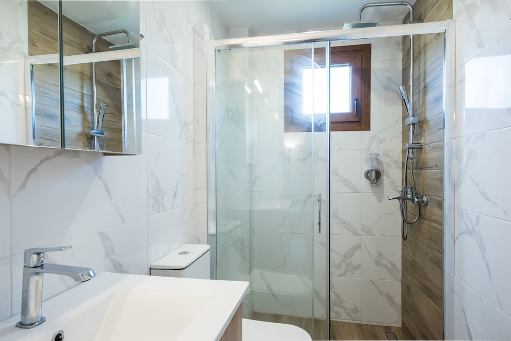 Фото Nereus Apts by halu Villas