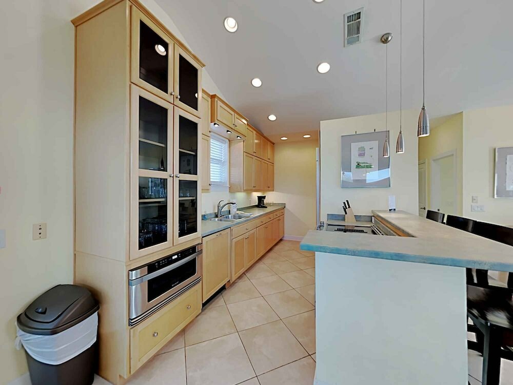 Фото Lazy Urchin Seaclusion