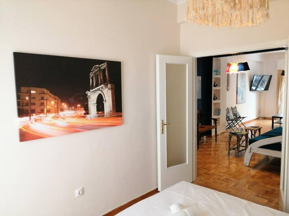 Фото Magnificent Apt under the Acropolis
