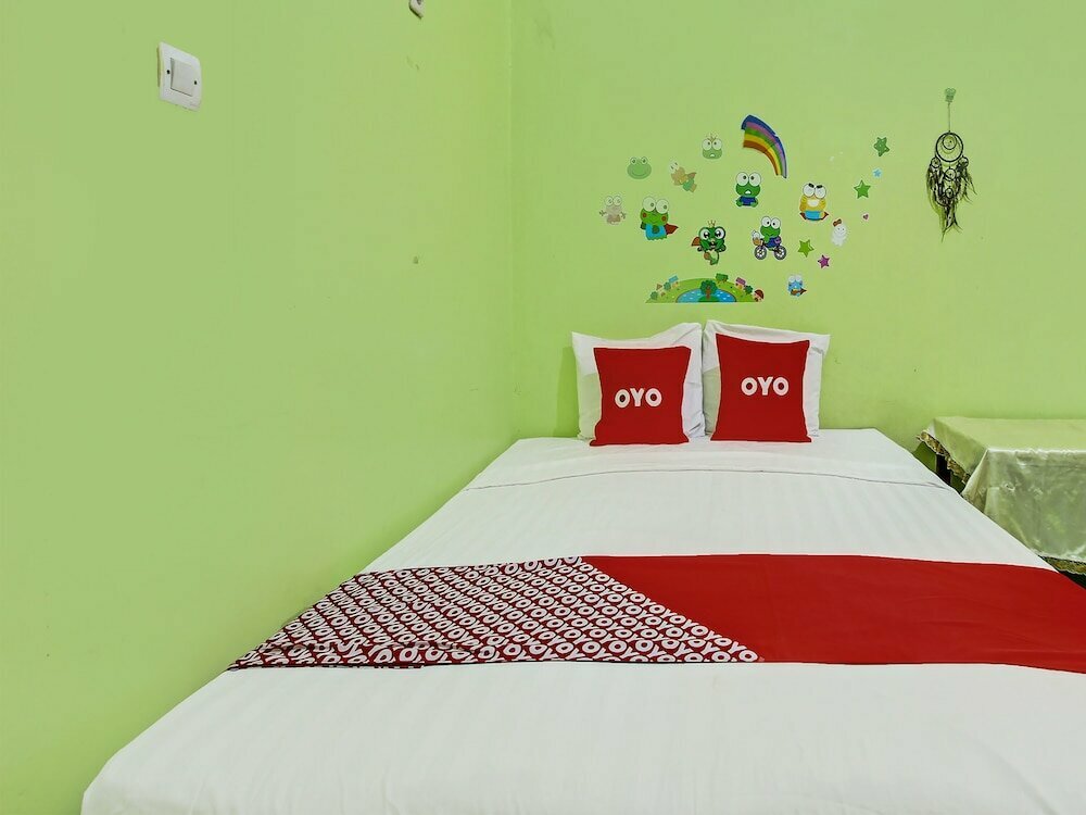 Hotel Oyo 92467 Cahyo Kost 1, Semarang, photo