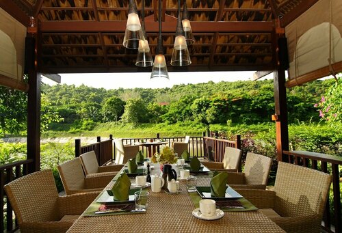 Гостиница Tamarind Lake Villa в Саттахипе