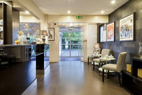 Гостиница Comfort Hotel Acadie Les Ulis в Палезо