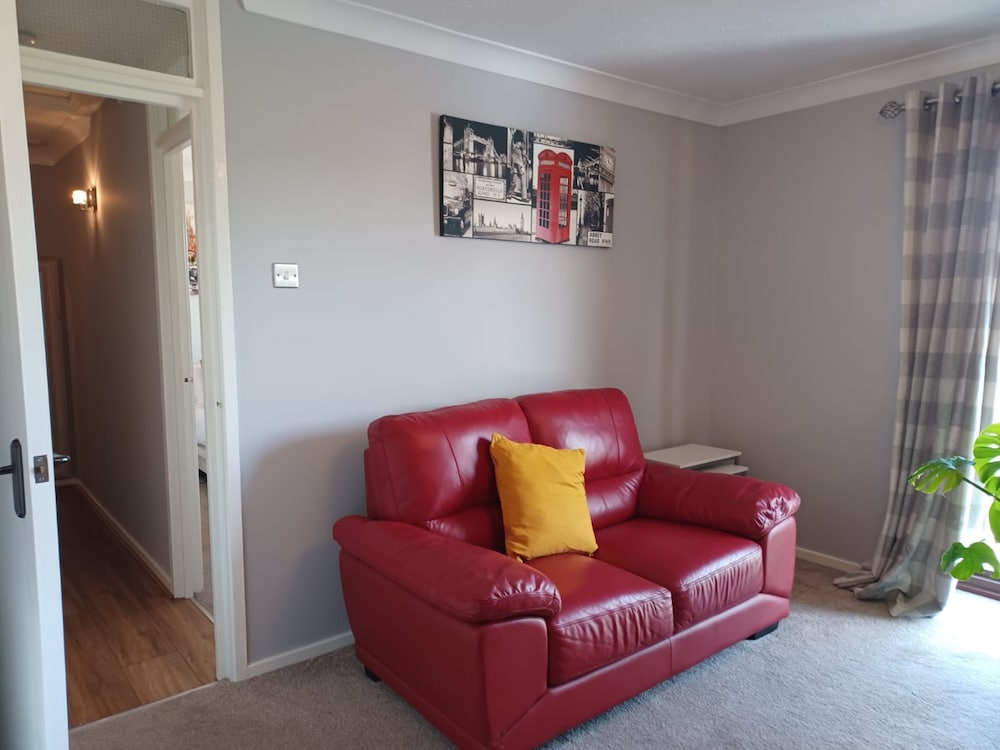 Фото Red Door Malt - Huku Kwetu