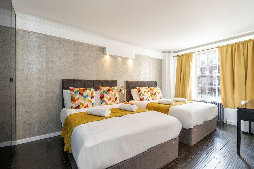 Фото Elegant 3 Bedrooms Apartment Near Hyde Park & Oxford St