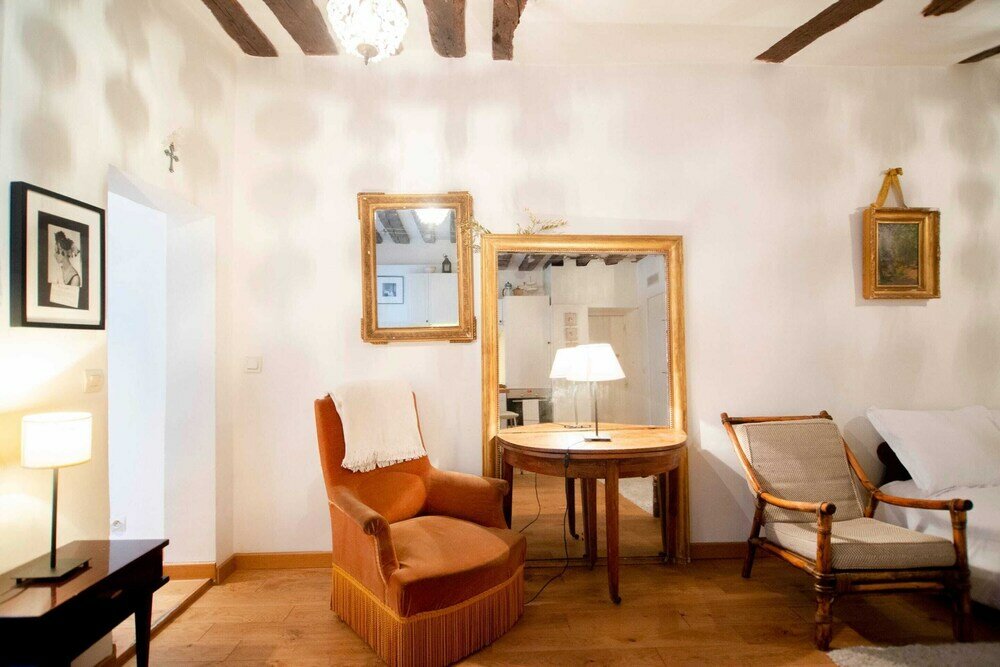 Фото Bright and Spacious Notting Hill Nest