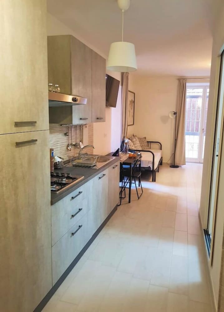 Фото B&b Domus Flavia Pozzuoli