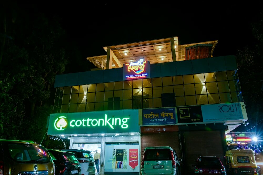 Фото Malvan's Aishwarya Hotel