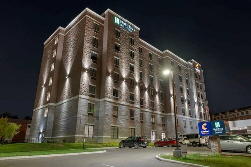 Гостиница Comfort Suites Cincinnati University - Downtown в Цинциннати