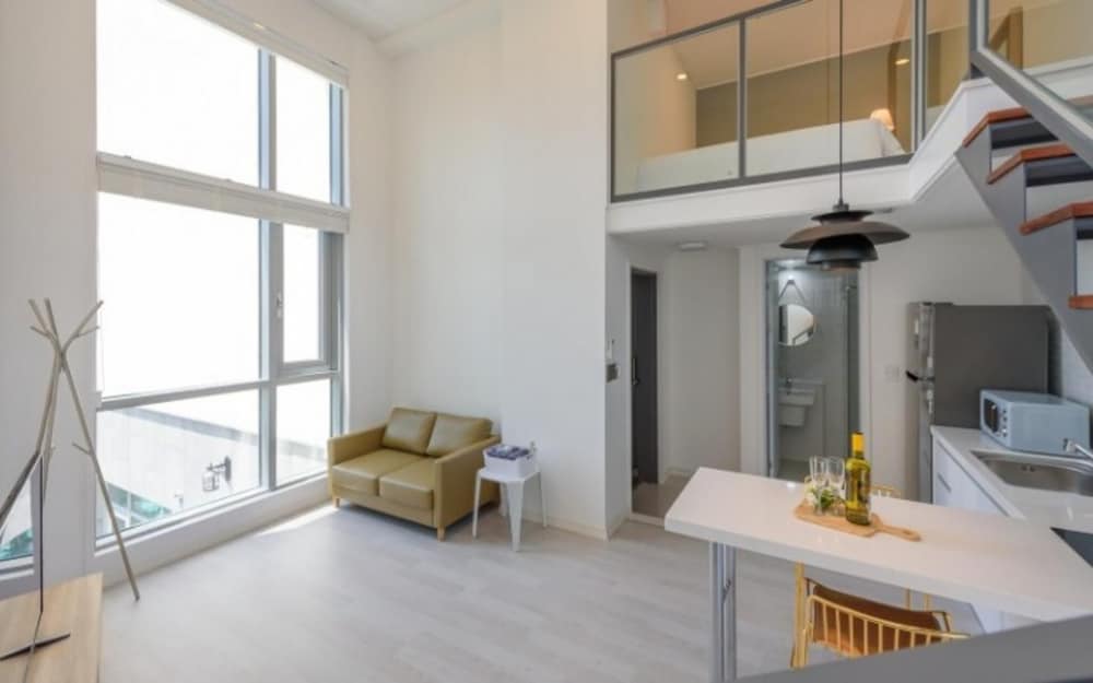 Фото Yeosu Grida Resort Pension