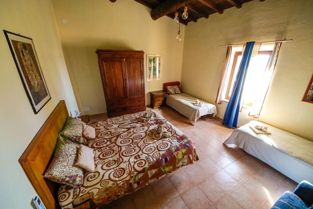 Фото Agriturismo Poggio Monte