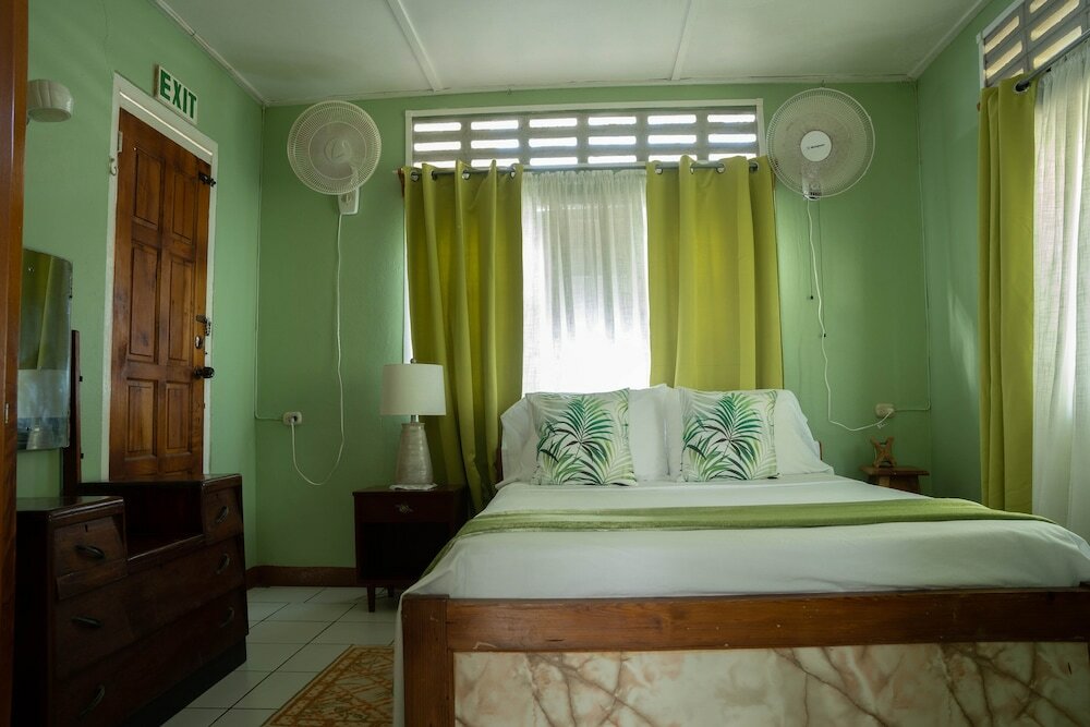 Фото Cholson Chalets Limited