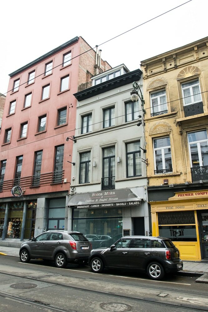 Фото отеля 1