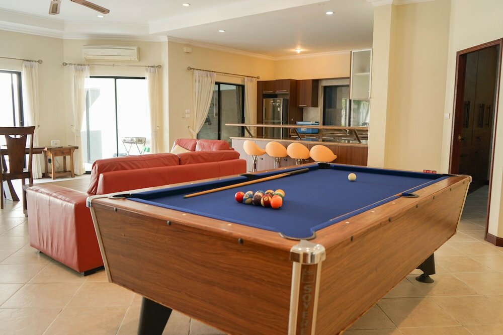 Фото Majestice Pool Villa 4 Bedrooms