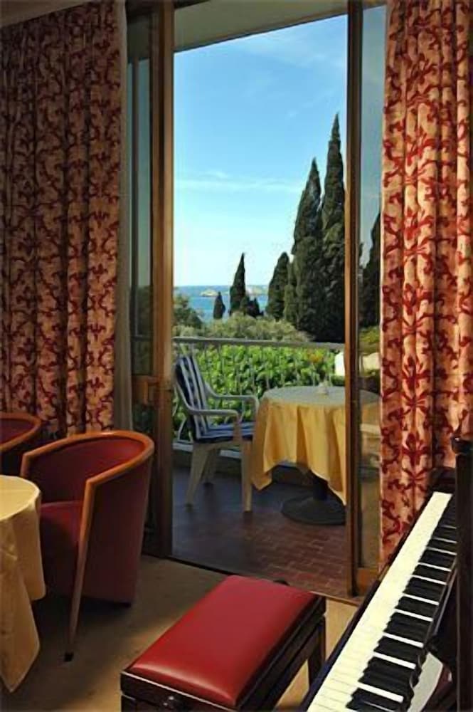 Фото Компас