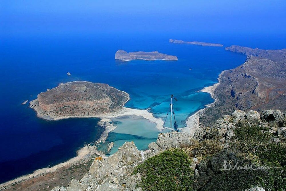 Фото Yakinthos Hotel