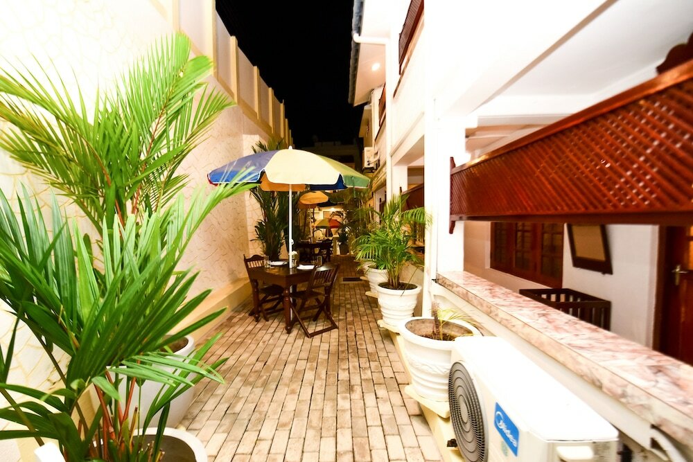 Фото New Old Dutch House - Galle Fort