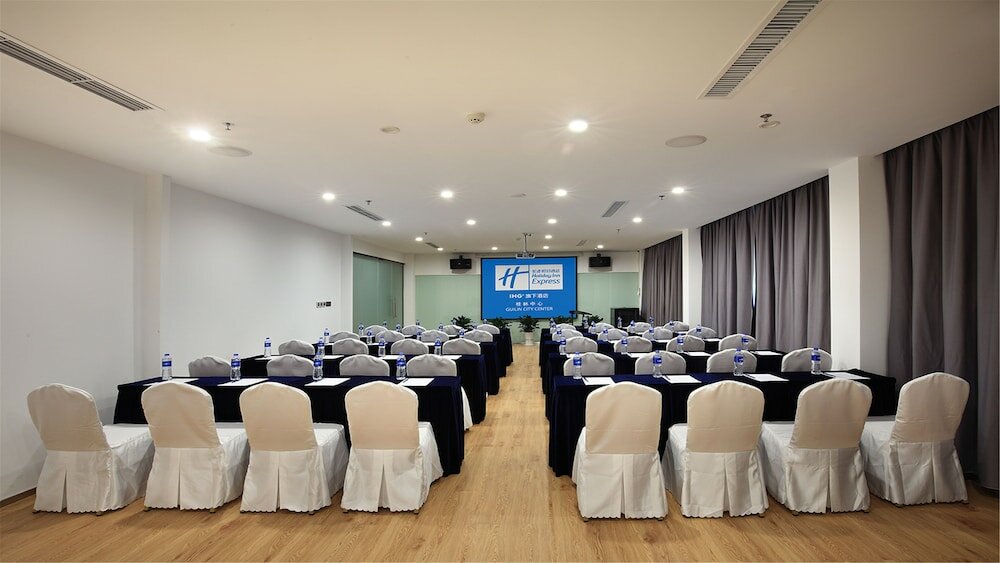 Фото Holiday Inn Express Guilin City Center, an Ihg Hotel