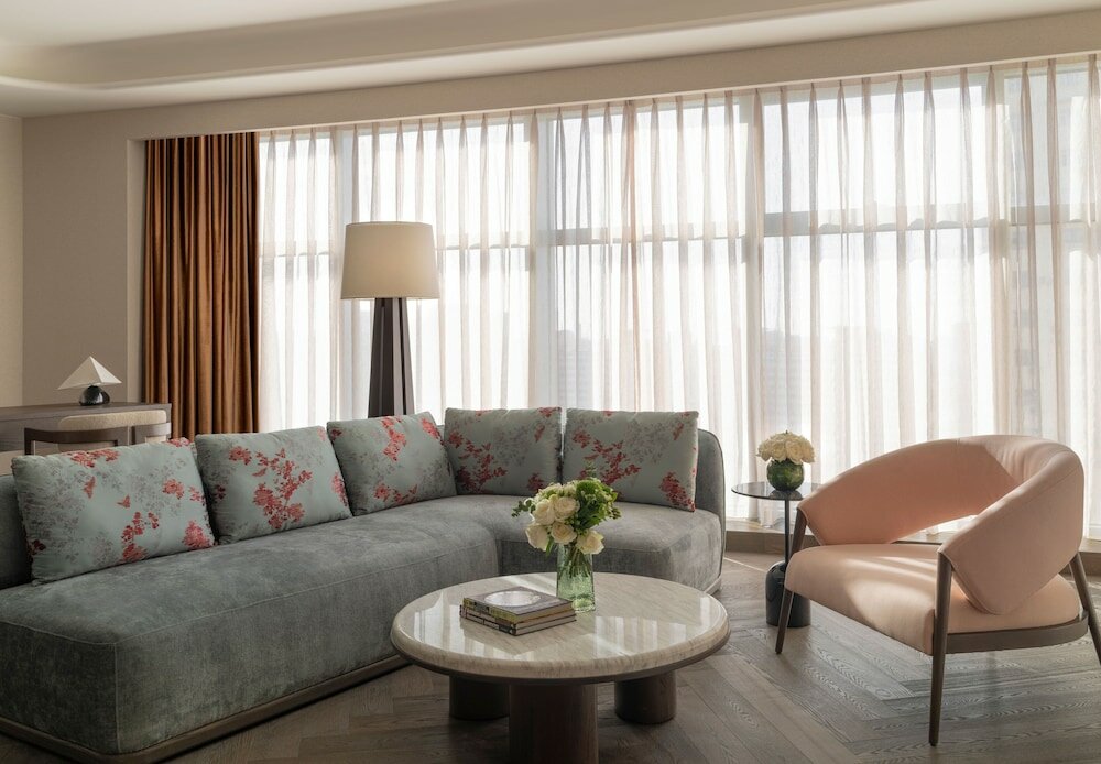 Фото Conrad Urumqi