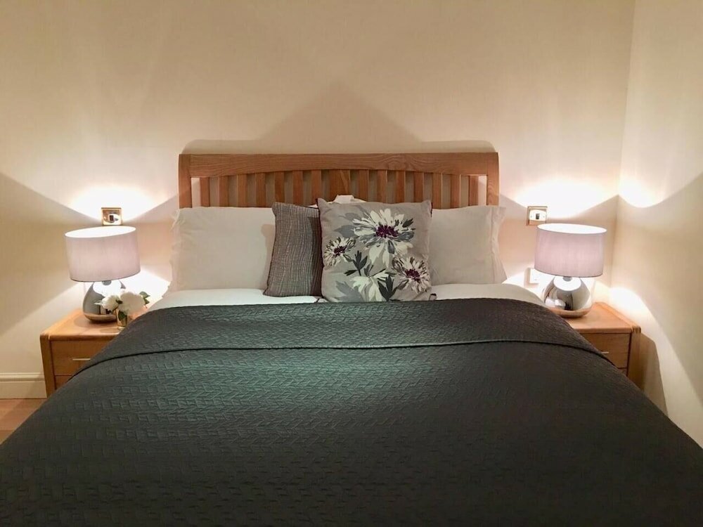 Фото English Garden Apartment