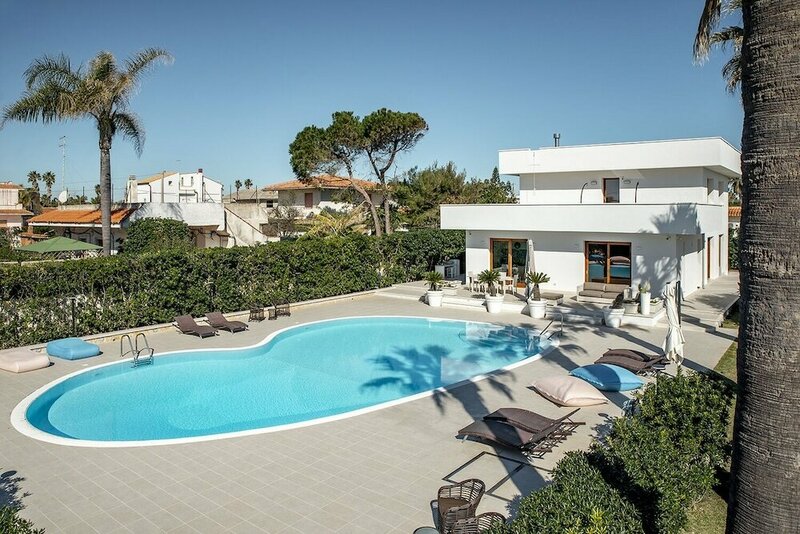 Гостиница Ognina Apts with pool by Wonderful Italy в Сиракузе