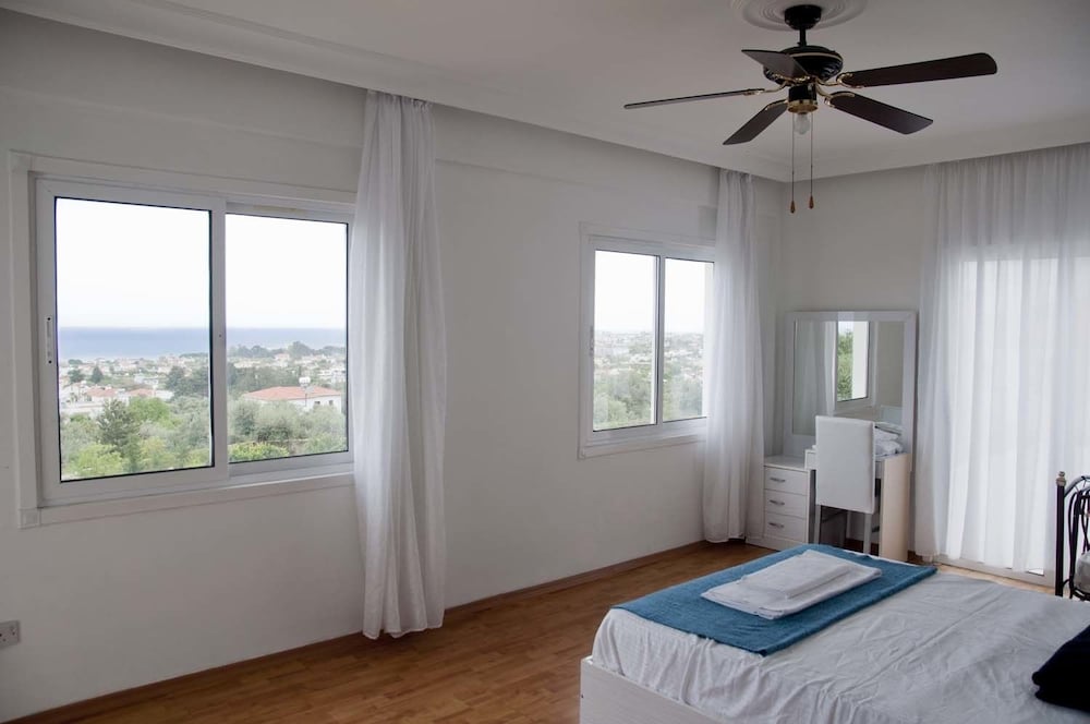 Фото Villa Olivia by Amy Villas