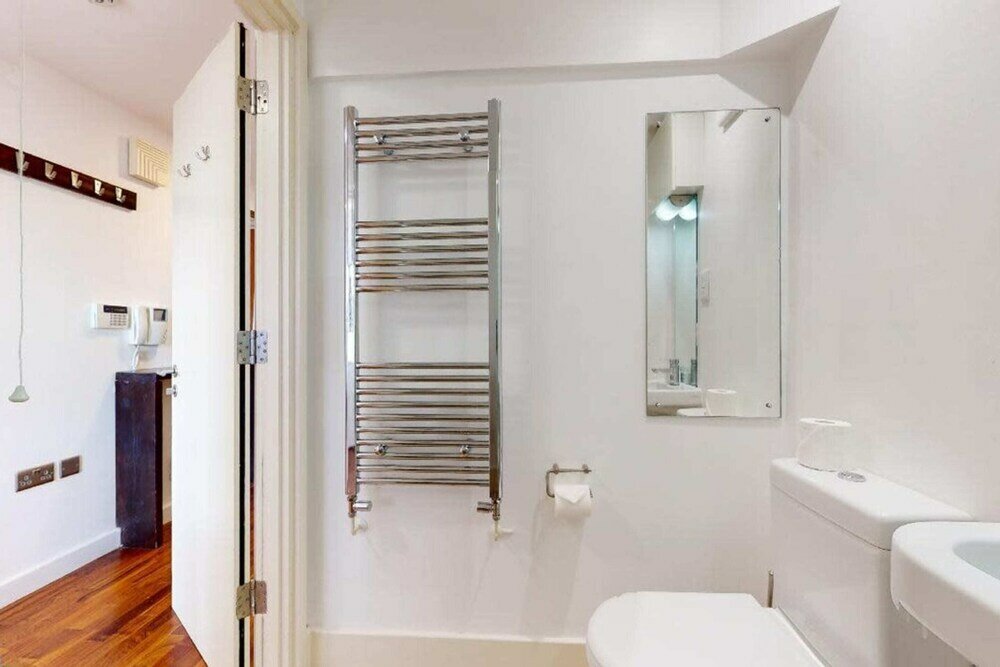 Фото Short let - Penthouse Apartment With West-facing Terrace