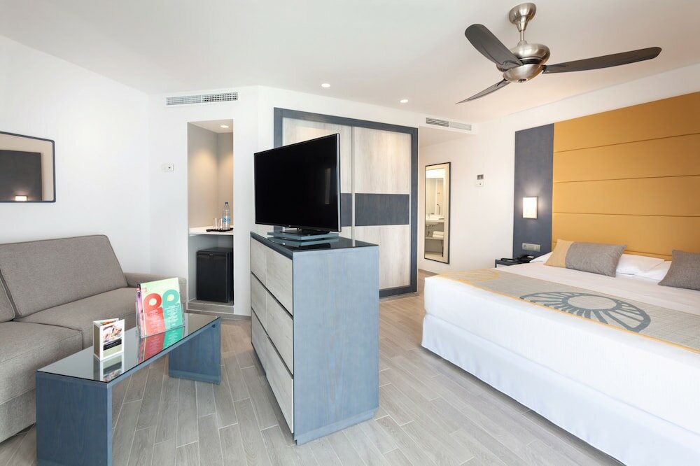 Фото Hotel Riu Vistamar - All Inclusive